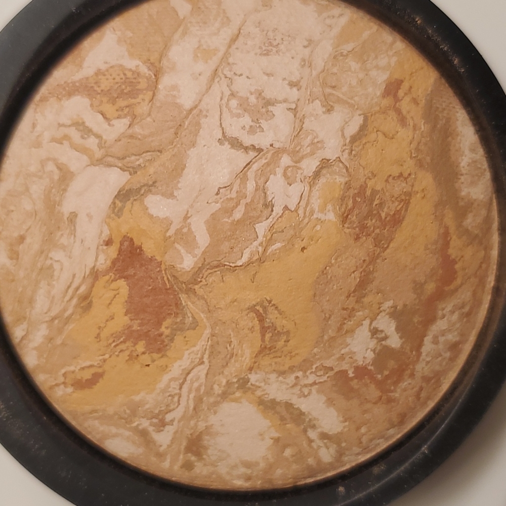 Baked Balance n Brighten Light